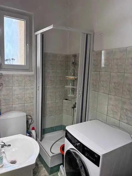 Apartament cu 3 camere semidecomandat în Ultracentral