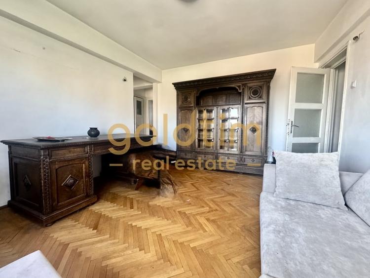 Apartament cu 3 camere semidecomandat în Kogălniceanu