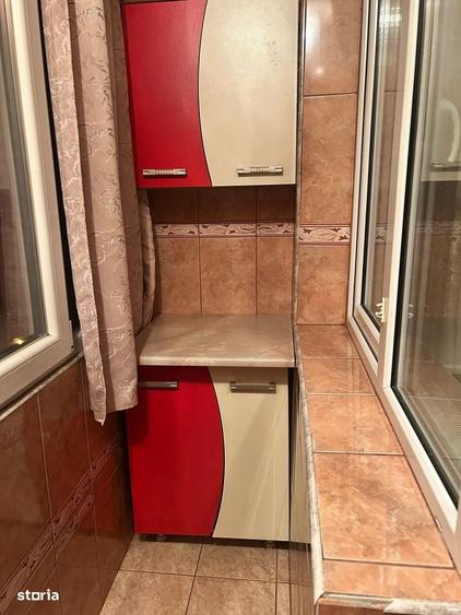 Apartament cu 4 camere în Micro 39