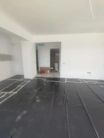 Apartament cu 2 camere decomandat în Theodor Pallady