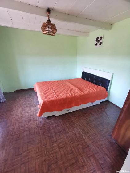Casă cu 2 camere în Dumești