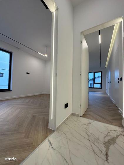 Casă cu 5 camere cu Teren 490 Mp în Tunari