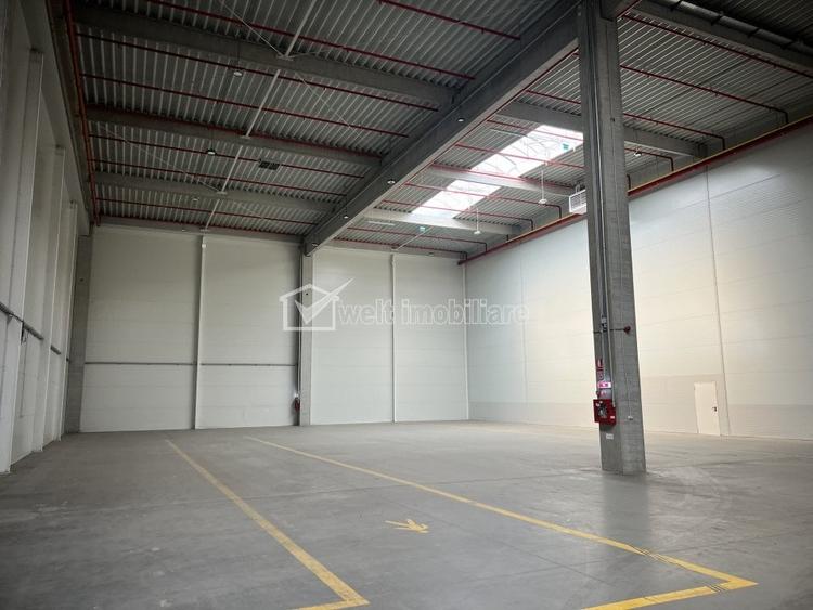 Spațiu comercial, de 2,200 mp, în Central
