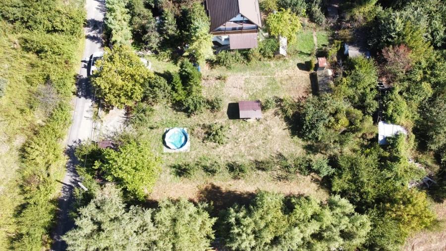 Casă individuală cu 4 camere cu Canalizare în Gruiu
