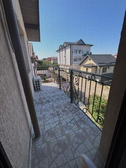 Casă cu 4 camere cu Canalizare în Sud-Est