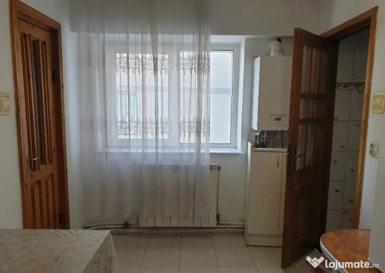 Apartament cu 3 camere decomandat în Obcini