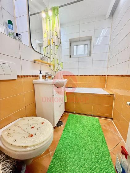 Apartament cu 3 camere decomandat, mobilat în Tomis Nord