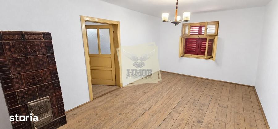 Casă cu 5 camere cu Teren 482 Mp în Central