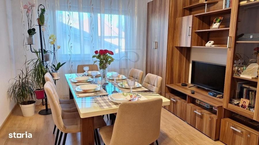 Apartament cu 4 camere decomandat în Complex Studențesc