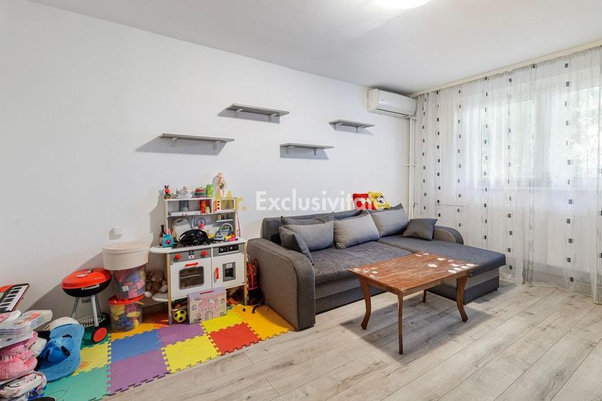 Apartament cu 2 camere decomandat, mobilat în Victoriei