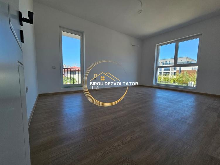 Apartament cu 3 camere decomandat în P-ța Rosetti