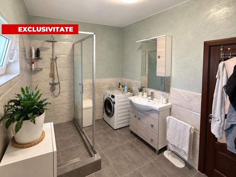 Casă individuală cu 4 camere cu Canalizare în Someșeni