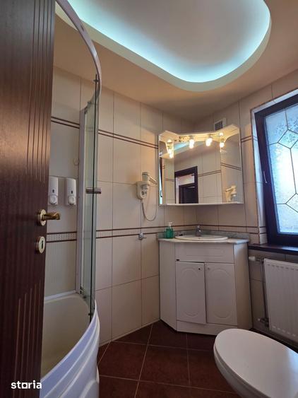 Casă cu 4 camere cu Teren 250 Mp în Bunloc
