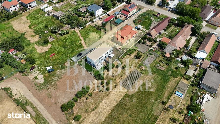 Teren de 700 mp, în Giarmata