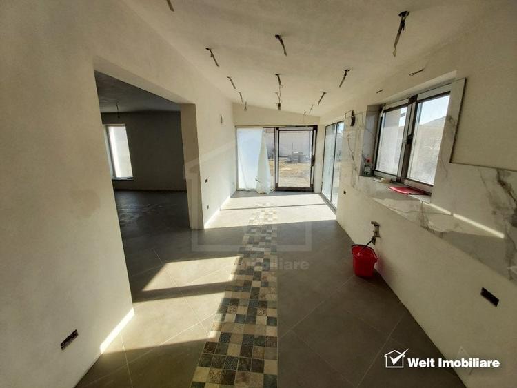 Casă individuală cu 5 camere cu Teren 500 Mp în Pata