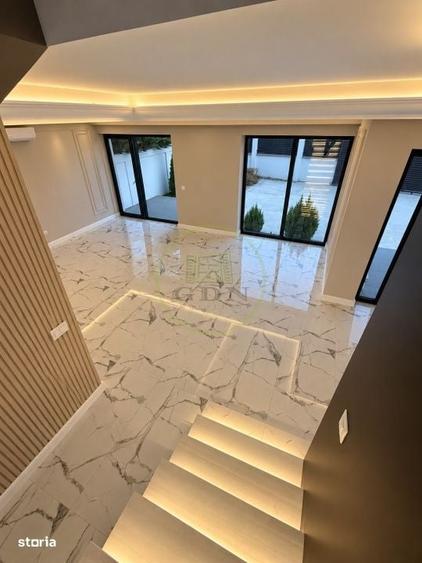 Casă cu 4 camere cu Teren 250 Mp în Malu Mare