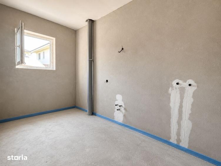 Casă cu 4 camere în Chinteni