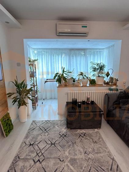 Apartament cu 2 camere semidecomandat, mobilat în Tomis I