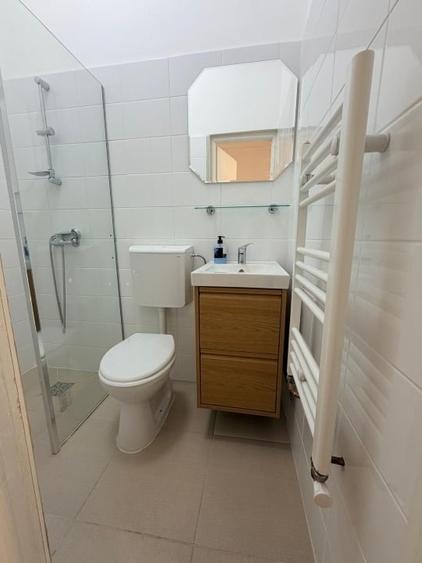 Apartament cu 2 camere nedecomandat, mobilat în Sinaia