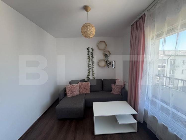 Apartament cu 2 camere decomandat, mobilat în Bună Ziua