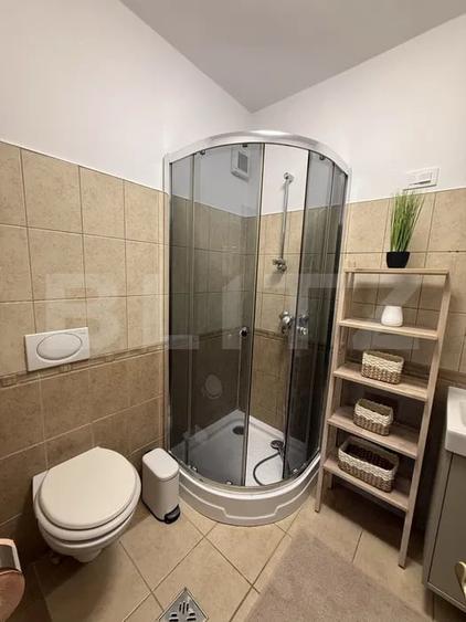 Apartament cu 2 camere decomandat, mobilat în Târgu Cucu