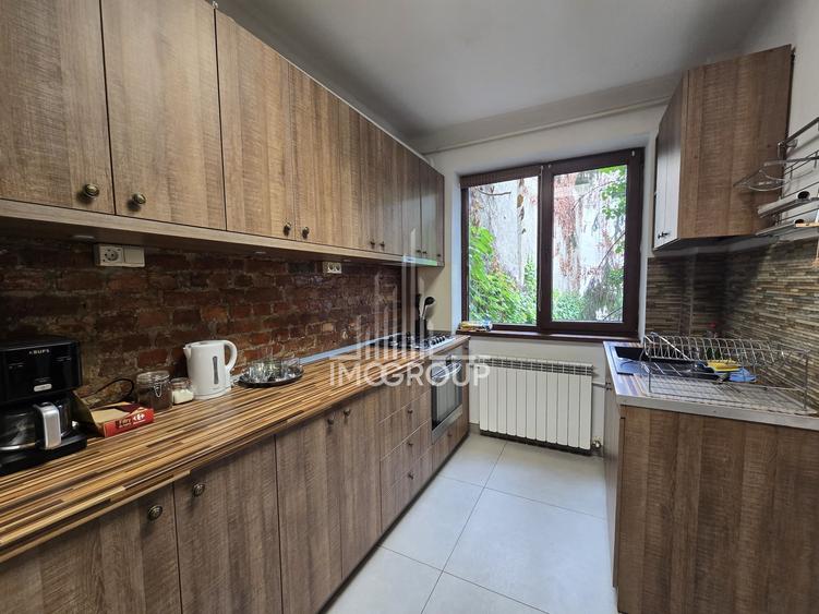 Apartament cu 2 camere semidecomandat, mobilat în Semicentral