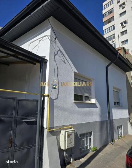 Casă cu 5 camere cu Teren 121 Mp în Grivița