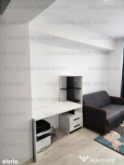 Apartament cu 4 camere decomandat în Tractorul