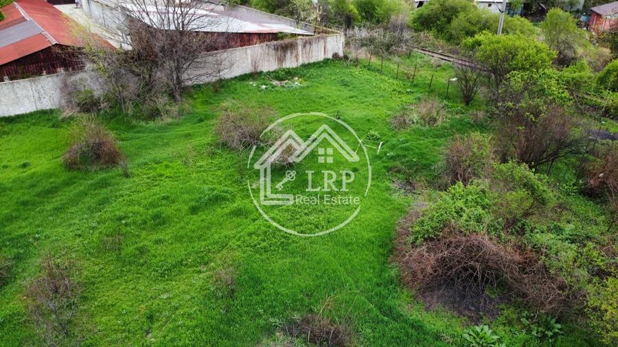 Teren Construcții intravilan de 2325 mp, în Fundeni