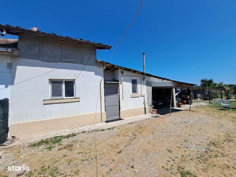 Casă cu 2 camere în Central