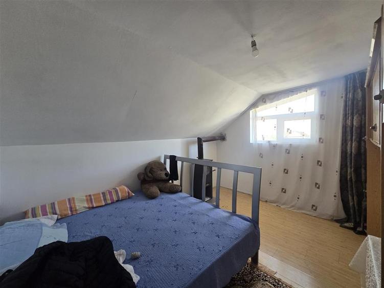 Casă cu 4 camere cu Teren 337 Mp în Valu lui Traian