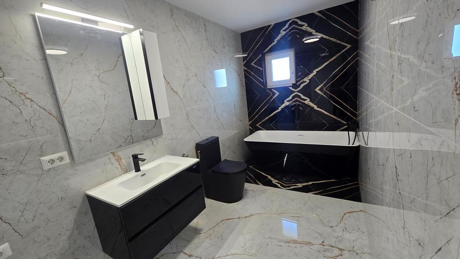 Casă individuală cu 5 camere cu Canalizare în Domnești