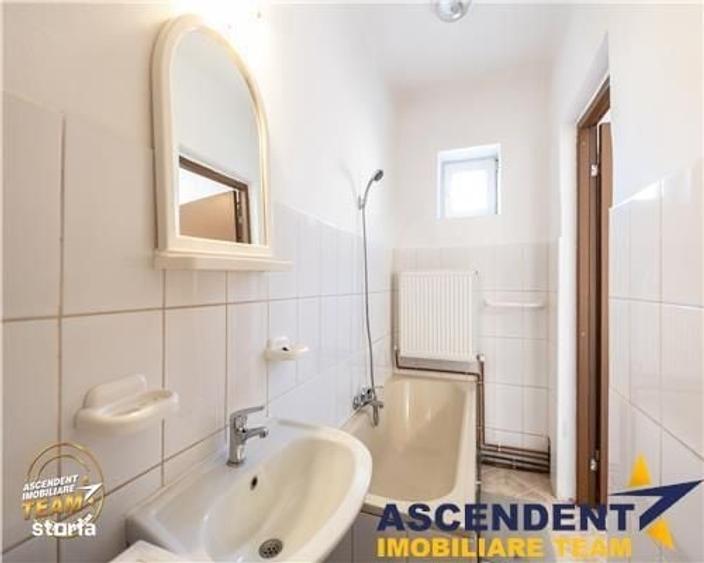 Casă cu 2 camere în Simeria