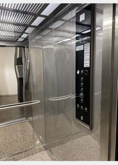 Apartament cu 3 camere decomandat în Cantemir