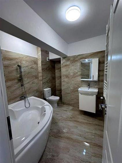 Apartament cu 3 camere decomandat, mobilat în Parcul Carol