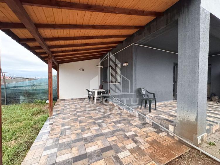 Casă cu 4 camere cu Teren 350 Mp în Giarmata