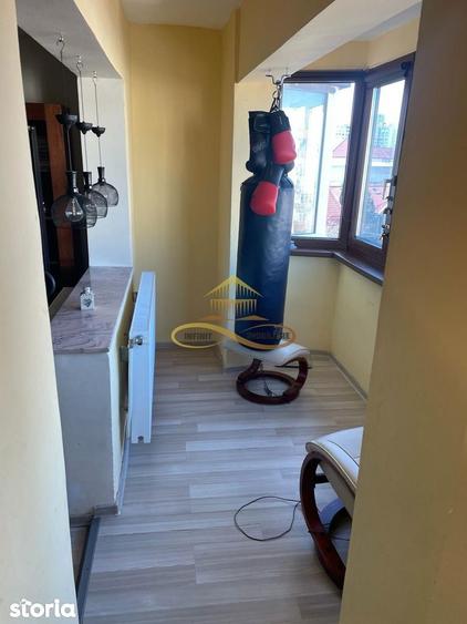 Apartament cu 3 camere decomandat în Bistrița Lac