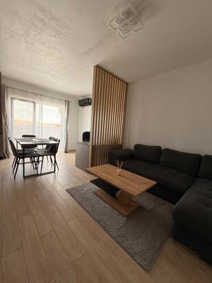 Apartament cu 2 camere decomandat, mobilat în Buziașului