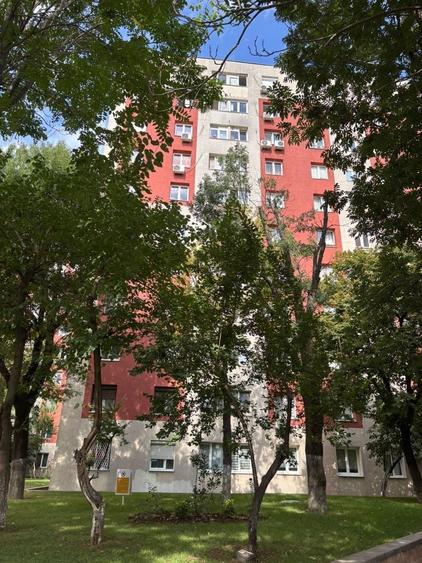 Apartament cu 2 camere semidecomandat în Alexandriei