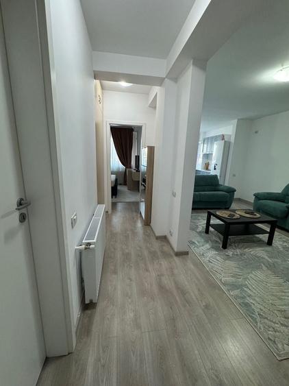 Apartament cu 2 camere decomandat, mobilat în Est