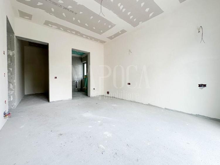 Casă individuală cu 5 camere cu Canalizare în Zorilor