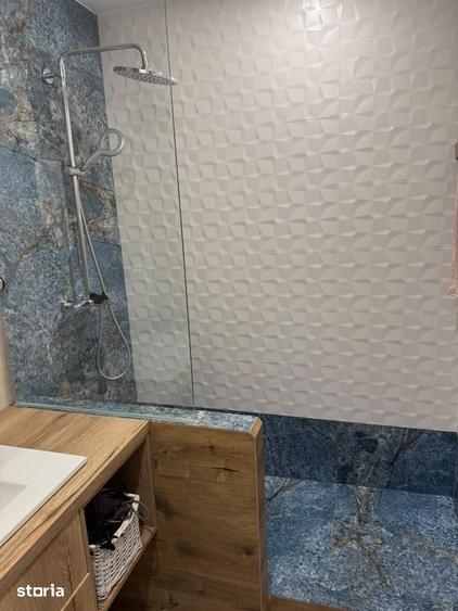 Apartament cu 2 camere decomandat în Vitan