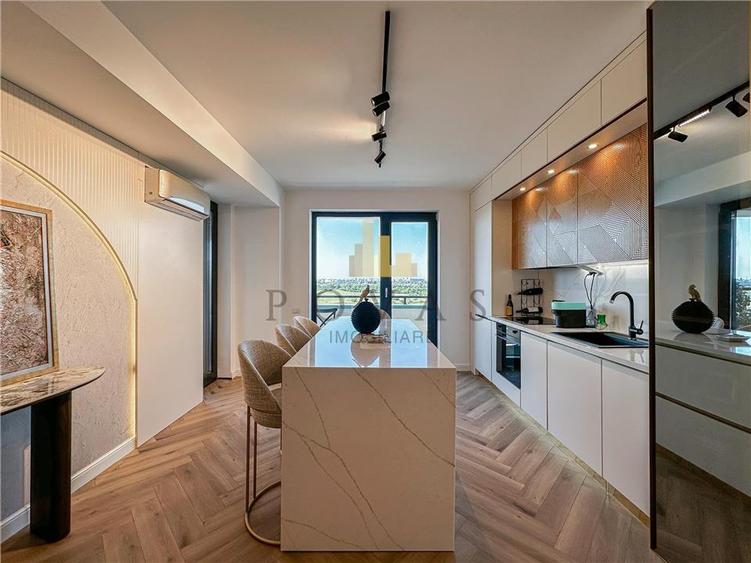 Apartament cu 3 camere semidecomandat, mobilat în Pipera
