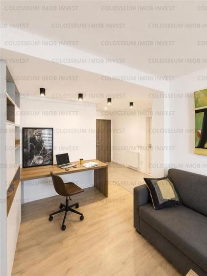 Apartament cu 3 camere decomandat în Tractorul