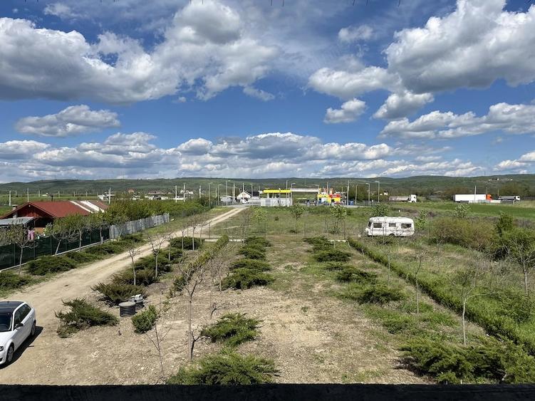 Casă cu Teren 1350 Mp în Șimian