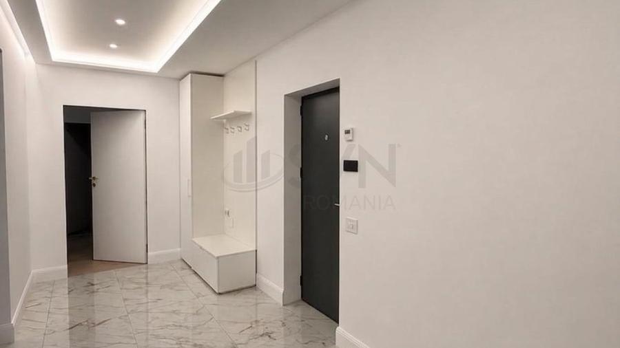 Apartament cu 3 camere decomandat, mobilat în P-ța Unirii