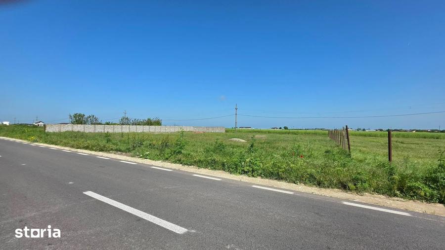 Teren de 2000 mp, în Movilița