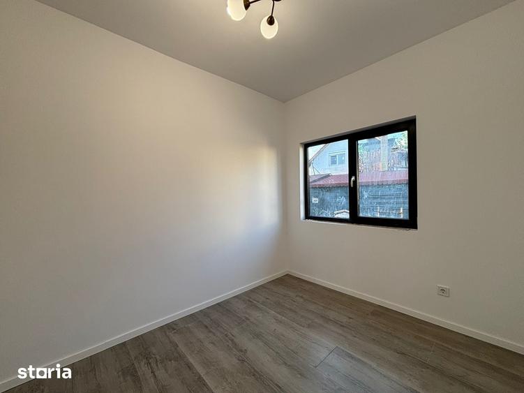 Casă cu 3 camere cu Teren 445 Mp în Zimandu Nou