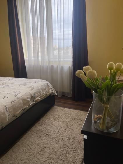 Apartament cu 3 camere în Calea București
