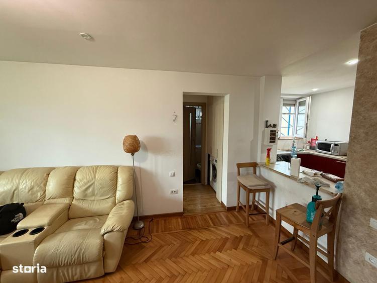 Apartament cu 4 camere semidecomandat în Camil Ressu